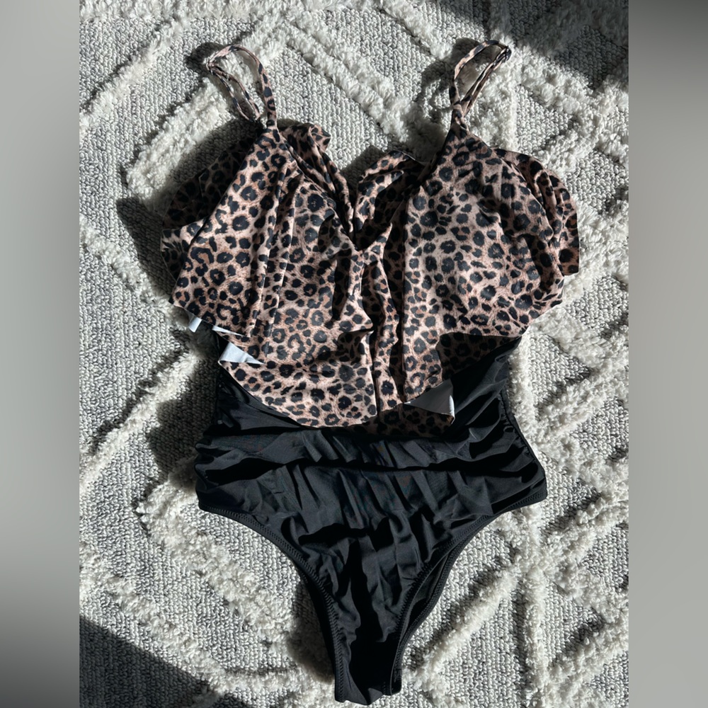 One piece swimsuit